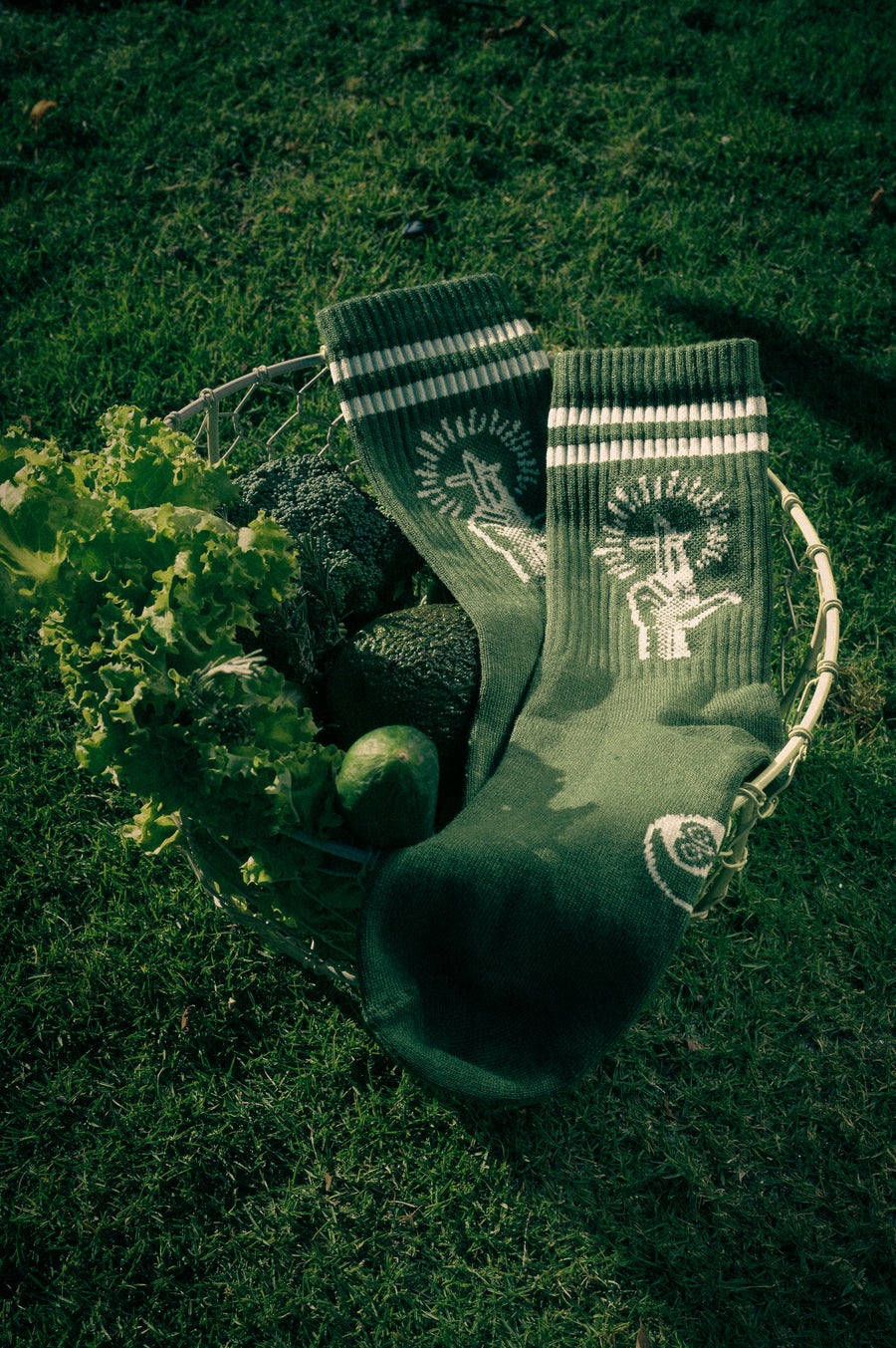 Halo Hand Motif Crew Socks — Forest Green